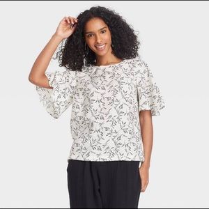 A New Day Flutter Sleeve Black & White Leaf Top S